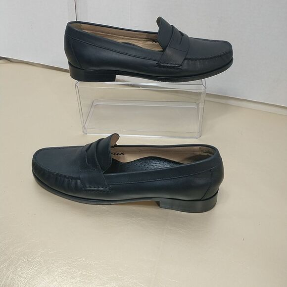 COLE HAAN Women's SZ 8.5B Alexa Penny Moc II D35813*. Condition is Pre-owned - Picture 3 of 8